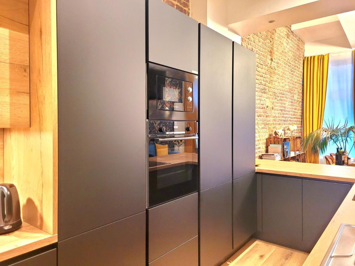 Brand New With Private Bathroom And Balcony-terrasse Gasthof Brüssel