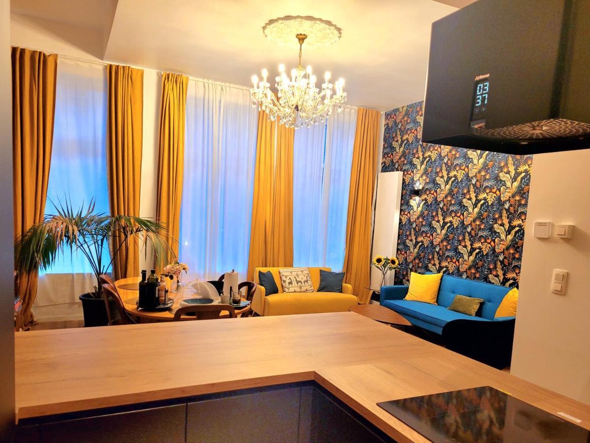 Brand New With Private Bathroom And Balcony-terrasse Bruxelles