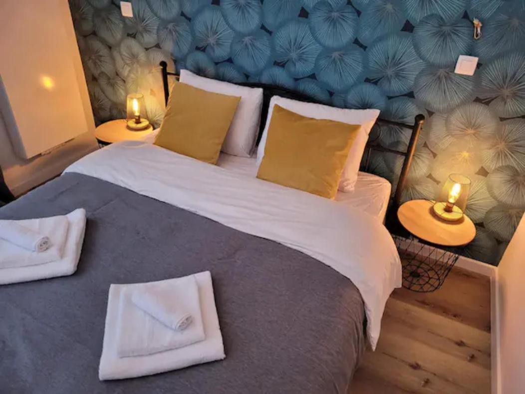 Brand New With Private Bathroom And Balcony-terrasse * Bruxelles